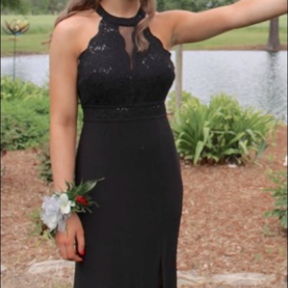 Black Prom dress